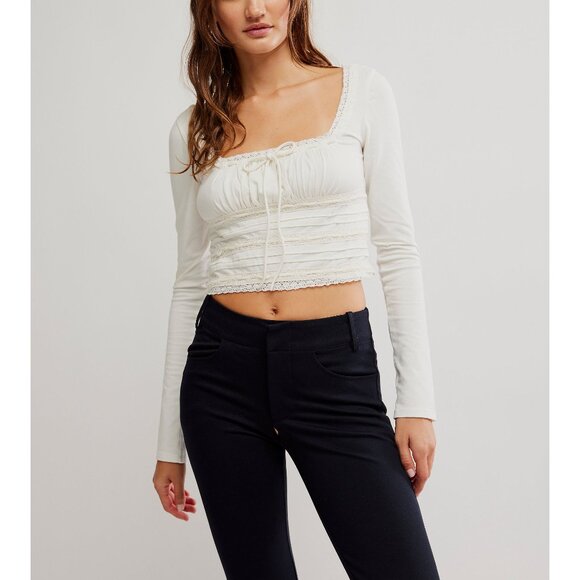 🎉LAST CHANCE🎉 FREE PEOPLE Scarlet Smocked Long Sleeve / Clean Ivory - Picture 4 of 9